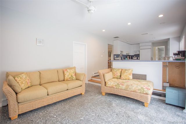 9 Kensington Street, Lido Beach, NY 11561