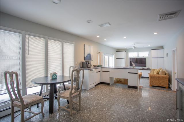 9 Kensington Street, Lido Beach, NY 11561