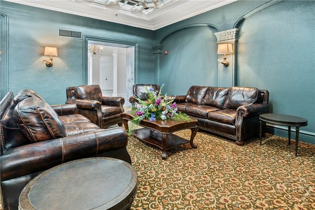 700 Wilmington Island Road 305, Savannah, GA 31410