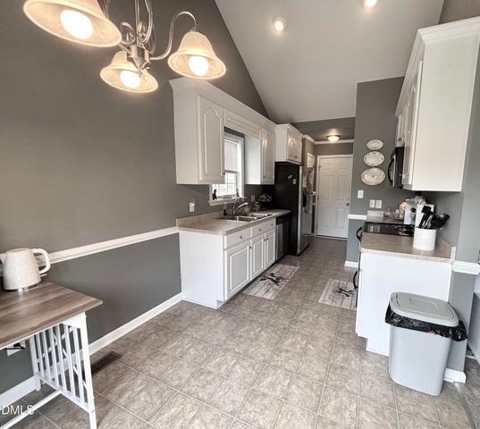 114 Hooks Glenn Drive, Kenly, NC 27542