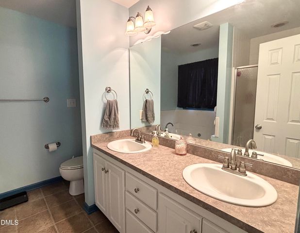 114 Hooks Glenn Drive, Kenly, NC 27542