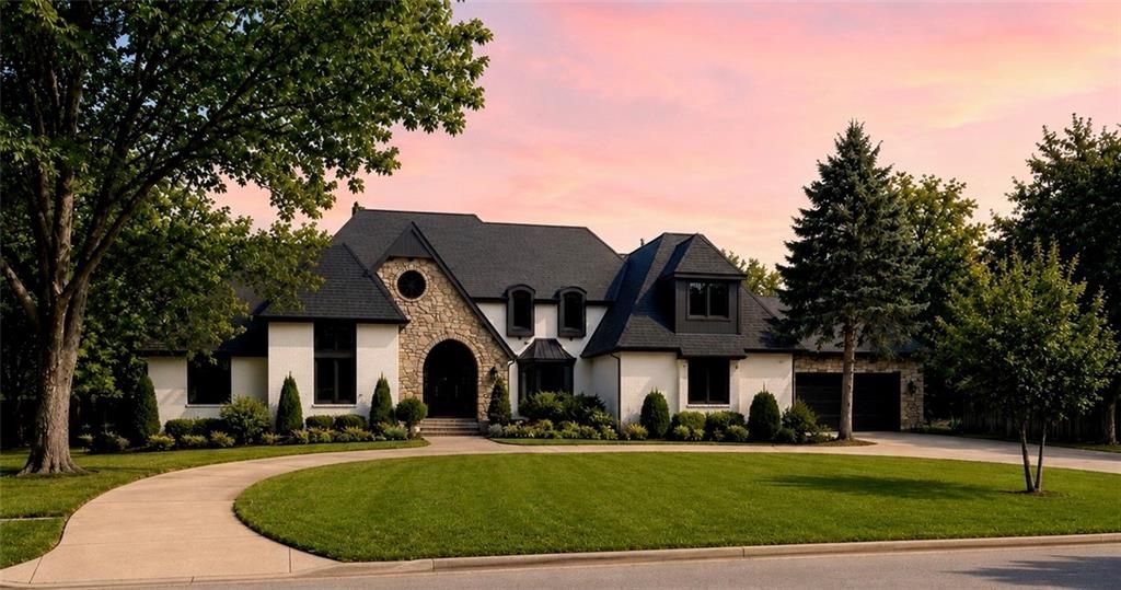 5353 Somerset Drive, Prairie Village, KS 66207