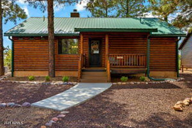 2670 Lodge Loop, Overgaard, AZ 85933