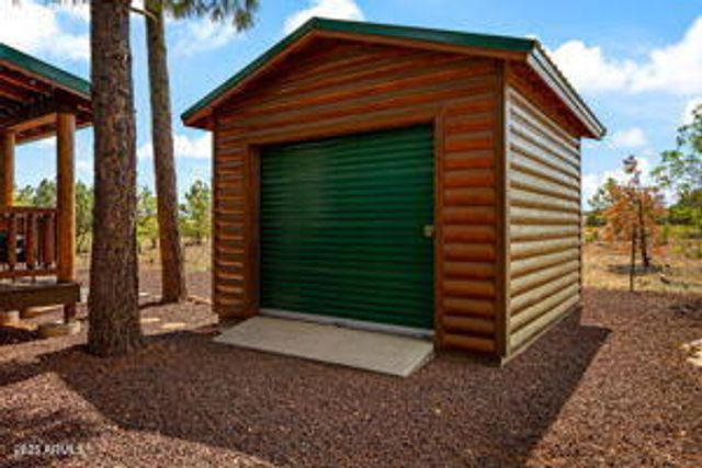 2670 Lodge Loop, Overgaard, AZ 85933