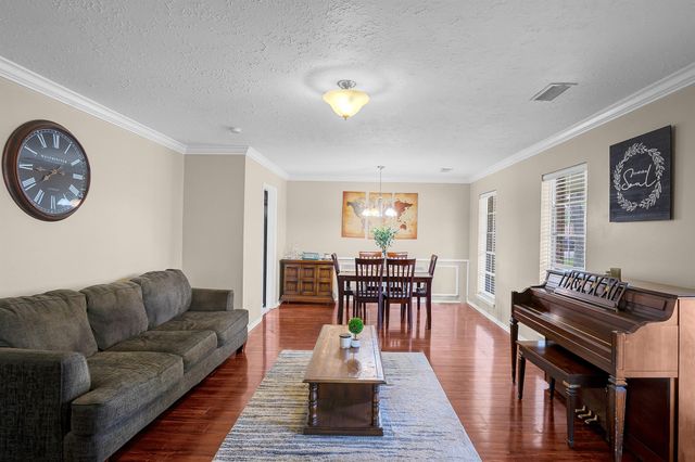 12007 Bloomington Lane, Meadows Place, TX 77477