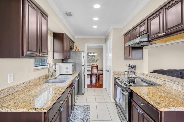 12007 Bloomington Lane, Meadows Place, TX 77477