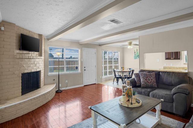 12007 Bloomington Lane, Meadows Place, TX 77477