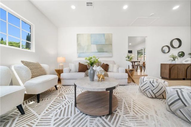 2035 Las Colinas, Los Angeles, CA 90041