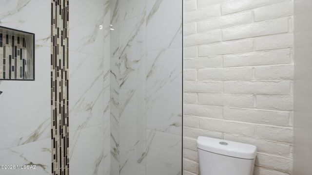 1846 W Caravelle Road, Tucson, AZ 85713