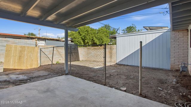 1846 W Caravelle Road, Tucson, AZ 85713