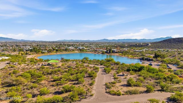 1846 W Caravelle Road, Tucson, AZ 85713
