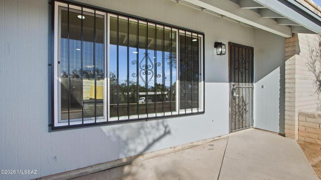 1846 W Caravelle Road, Tucson, AZ 85713