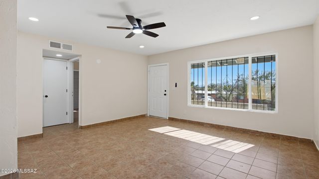 1846 W Caravelle Road, Tucson, AZ 85713