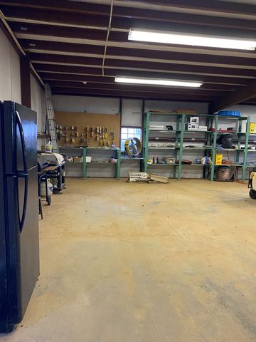 1008 Lakeshore Dr, Abbeville, AL 36310