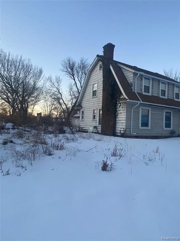 5594 Greenway Street, Detroit, MI 48204