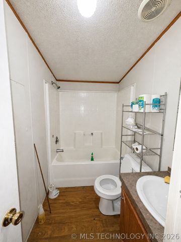 409559 E 1080 Road, Checotah, OK 74426