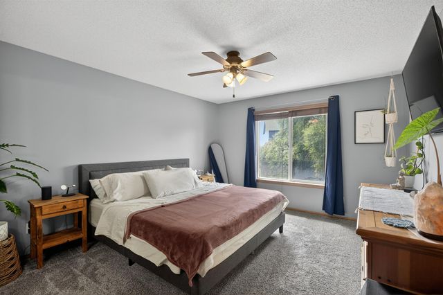 100 S Stoneridge St, Valley Center, KS 67147