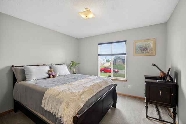 100 S Stoneridge St, Valley Center, KS 67147