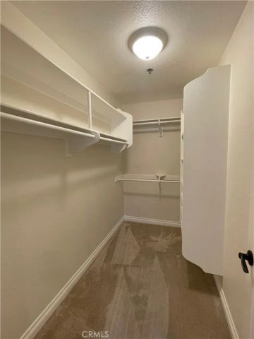 653 Oak Run Trail 305, Oak Park, CA 91377