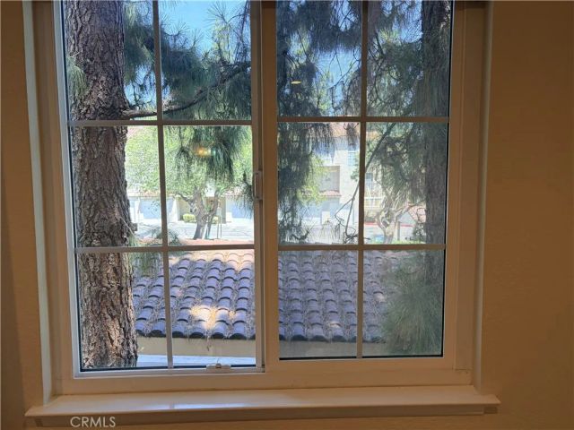 653 Oak Run Trail 305, Oak Park, CA 91377