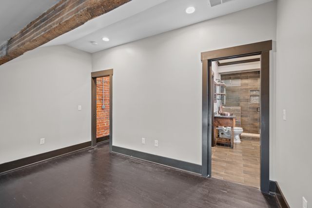 811 Main Street, Covington, KY 41011