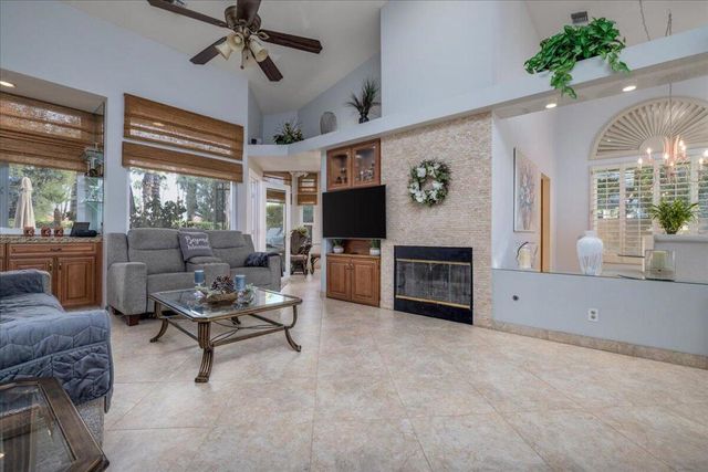 370 Links Drive, Palm Desert, CA 92211