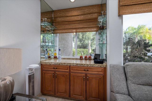 370 Links Drive, Palm Desert, CA 92211