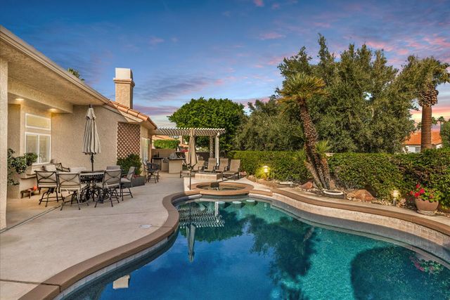 370 Links Drive, Palm Desert, CA 92211