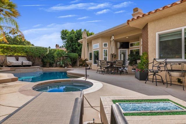 370 Links Drive, Palm Desert, CA 92211