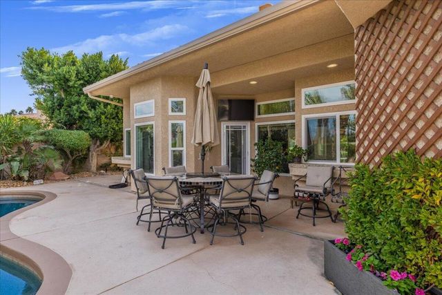 370 Links Drive, Palm Desert, CA 92211