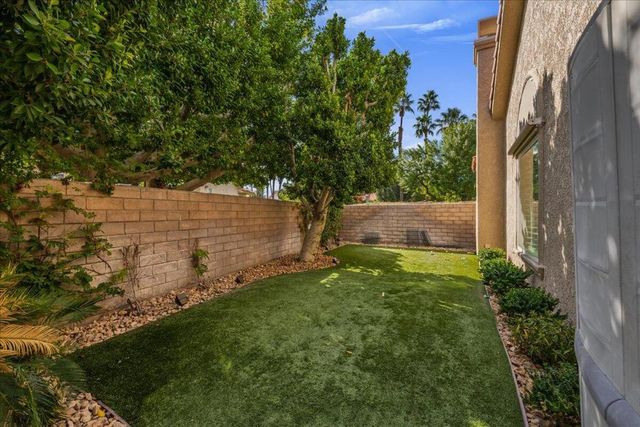 370 Links Drive, Palm Desert, CA 92211