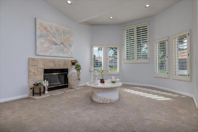 370 Links Drive, Palm Desert, CA 92211