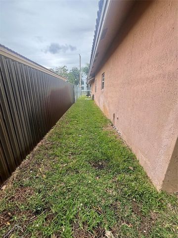 412 NW 10th Avenue, Fort Lauderdale, FL 33311