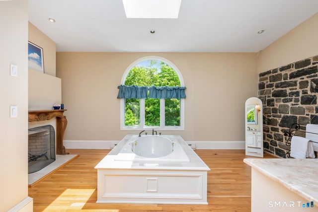 15 Wildcat Road, Darien, CT 06820