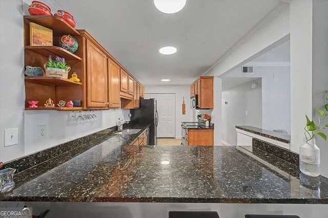 604 Brighton Point, Atlanta, GA 30328