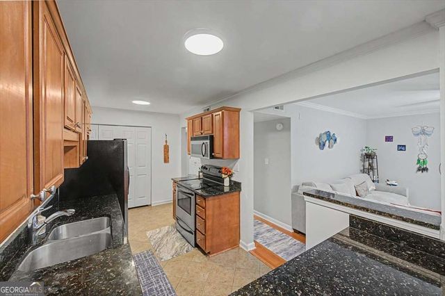604 Brighton Point, Atlanta, GA 30328