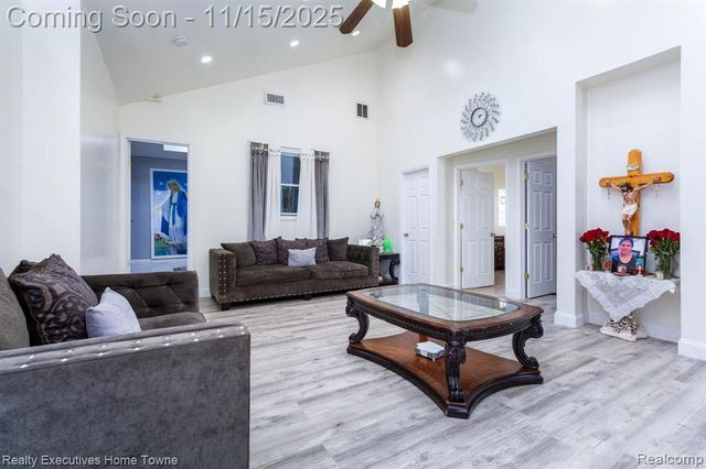 3511 Capitol Avenue, Warren, MI 48091