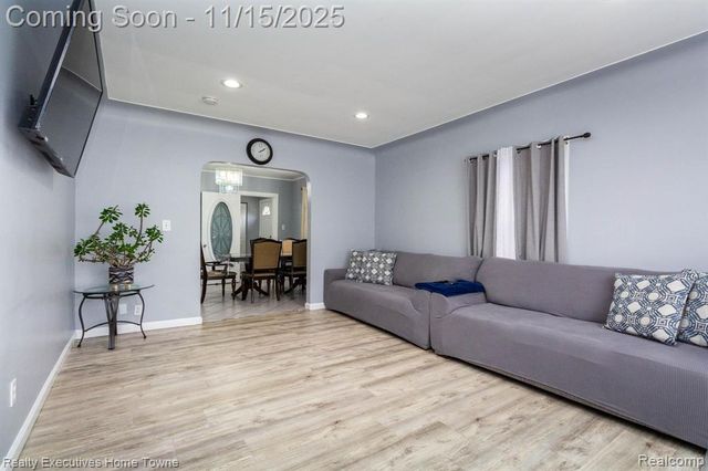 3511 Capitol Avenue, Warren, MI 48091