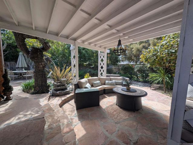 201 N Rios Ave, Solana Beach, CA 92075
