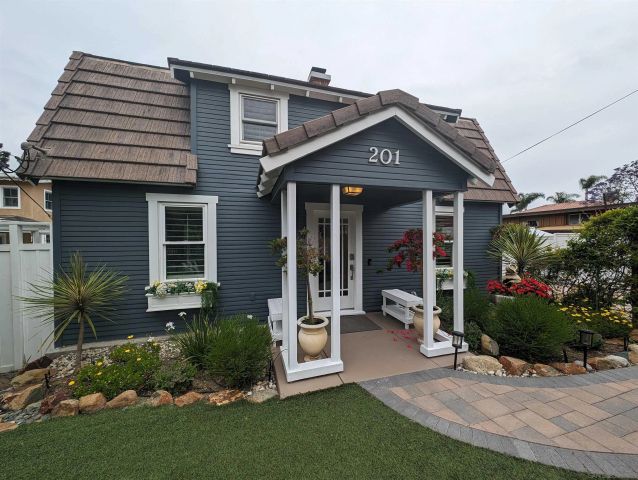 201 N Rios Ave, Solana Beach, CA 92075