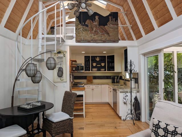 201 N Rios Ave, Solana Beach, CA 92075