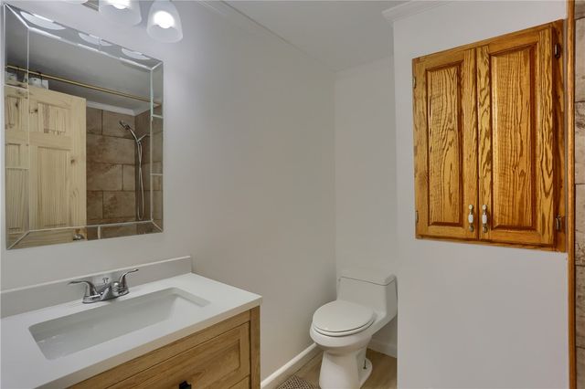 155 Dutch town Rd, Twp Of But Sw, PA 16002