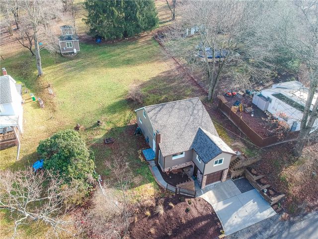 155 Dutch town Rd, Twp Of But Sw, PA 16002