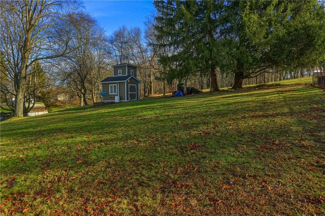 155 Dutch town Rd, Twp Of But Sw, PA 16002