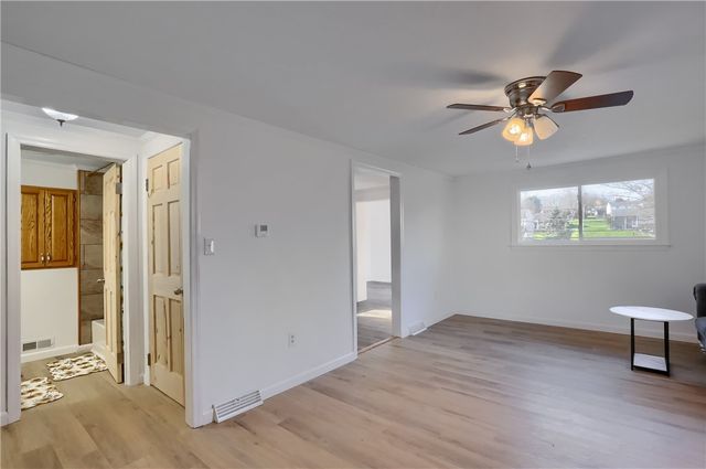 155 Dutch town Rd, Twp Of But Sw, PA 16002