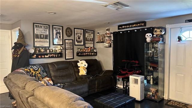 2184 Coronet ST, Fort Myers, FL 33907