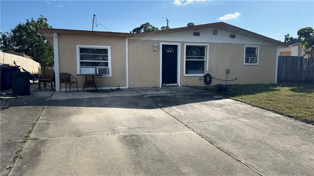 2184 Coronet ST, Fort Myers, FL 33907