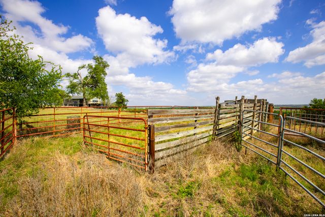 12017 FM 20, Kingsbury, TX 78638