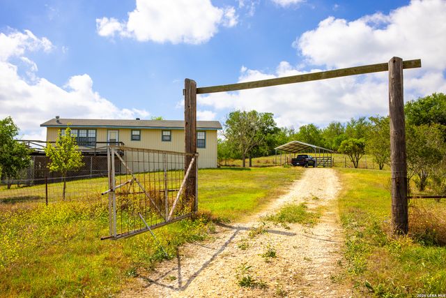 12017 FM 20, Kingsbury, TX 78638