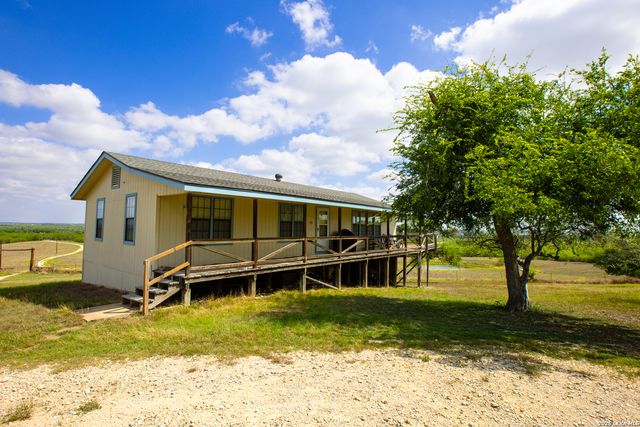 12017 FM 20, Kingsbury, TX 78638